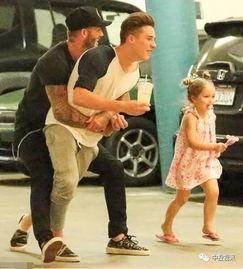 模仿娱乐圈吃瓜直播,揭秘明星幕后故事,带你领略娱乐圈风云变幻